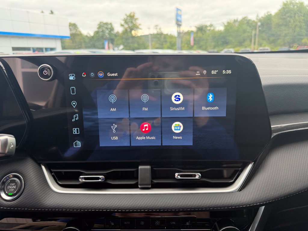 2027 Chevrolet Equinox LT - Photo 28