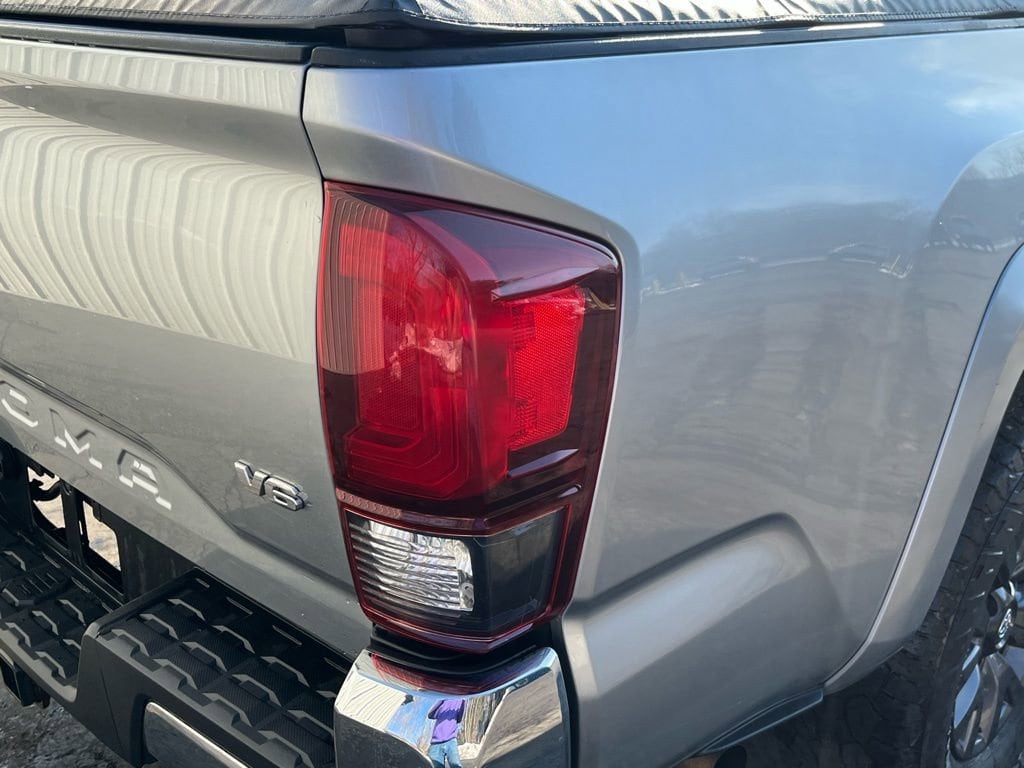 2023 Toyota Tacoma SR5 - Photo 17