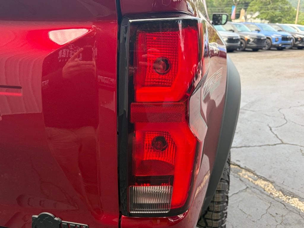 2026 Chevrolet Colorado ZR2 - Photo 20