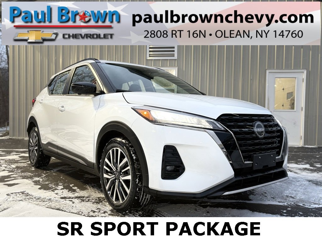 2024 Nissan Kicks SR's photo