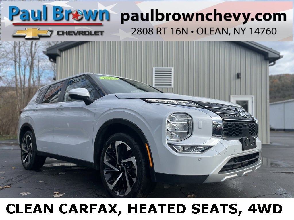 2024 Mitsubishi Outlander SE's photo