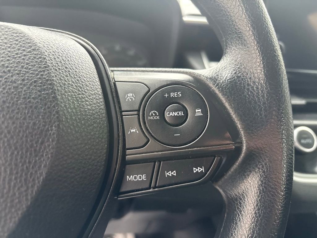 2024 Toyota Corolla LE - Photo 20
