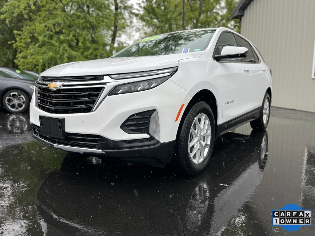 2022 Chevrolet Equinox LT photo 3