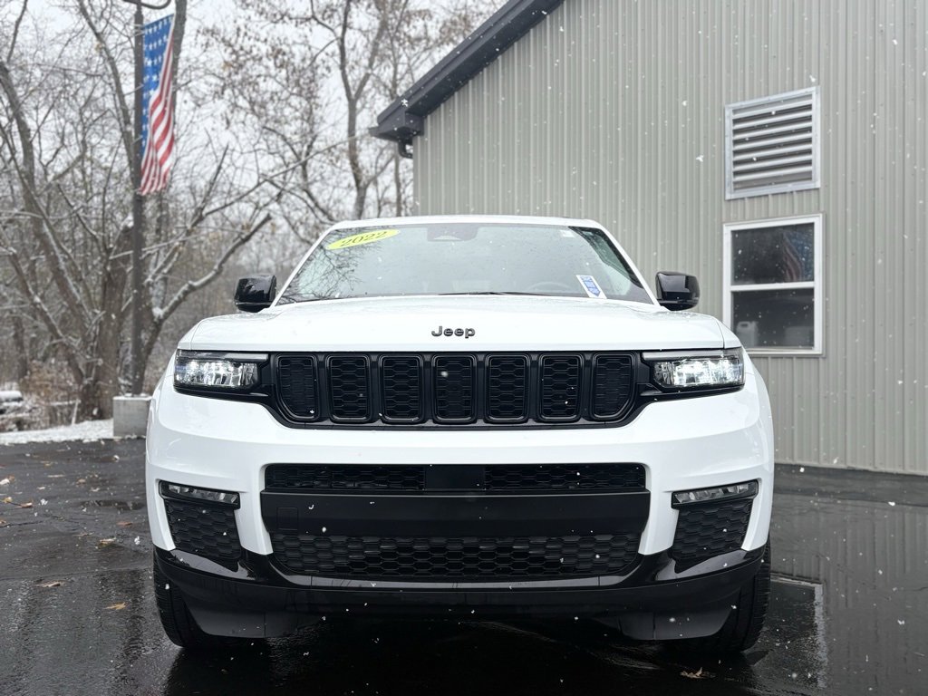 2022 Jeep Grand Cherokee Limited photo 2