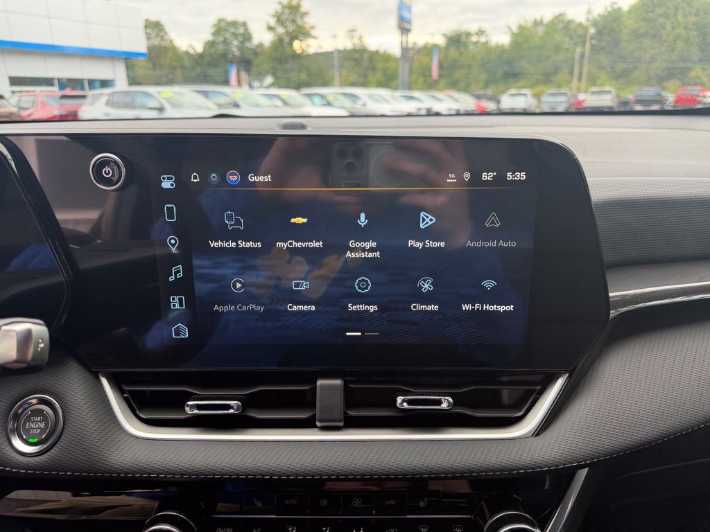 2027 Chevrolet Equinox LT - Photo 22