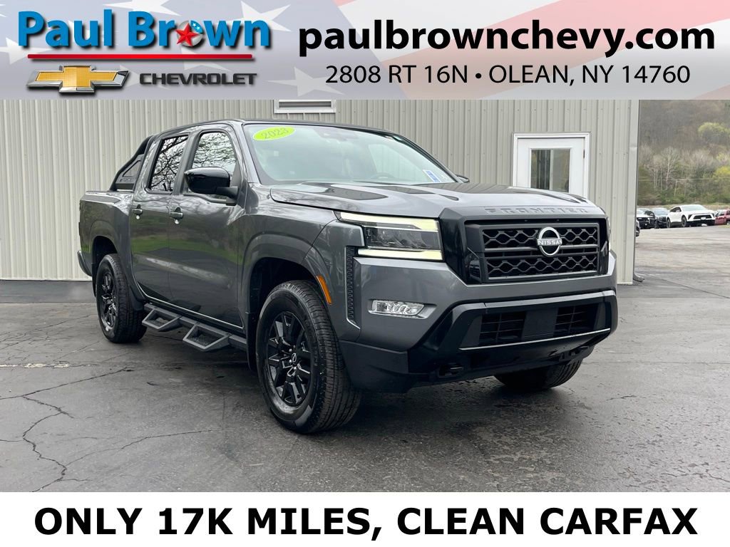 2023 Nissan Frontier SV Crew Cab 4X4 SWB's photo