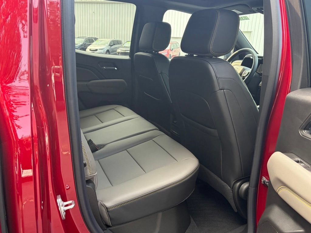 2026 Chevrolet Colorado ZR2 - Photo 31