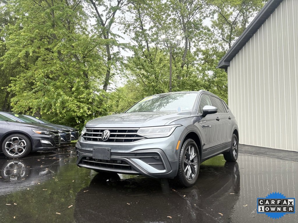 2022 Volkswagen Tiguan SE photo 2