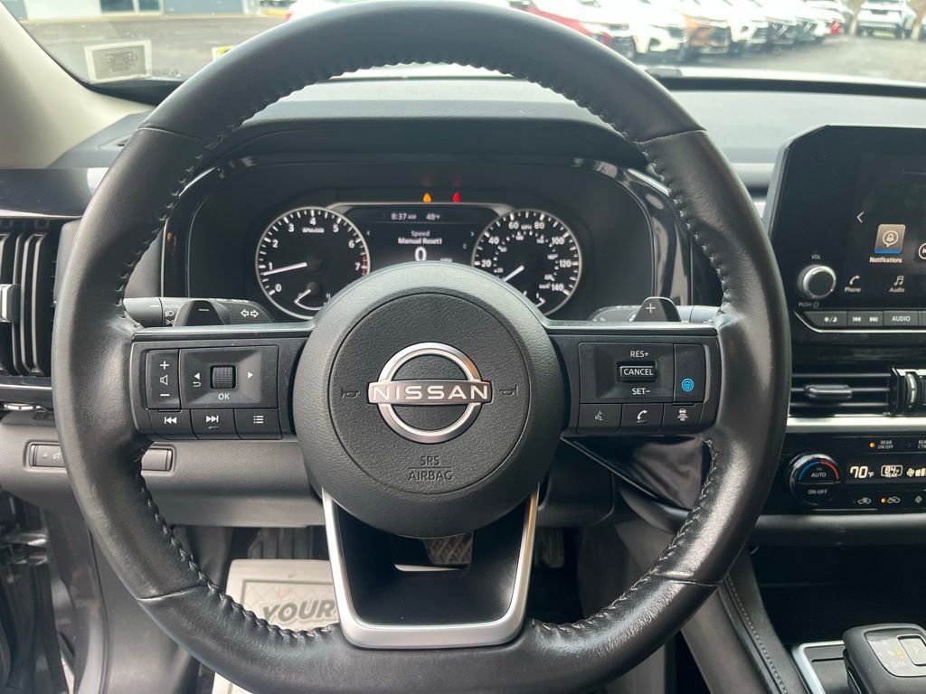 2025 Nissan Pathfinder SV - Photo 12