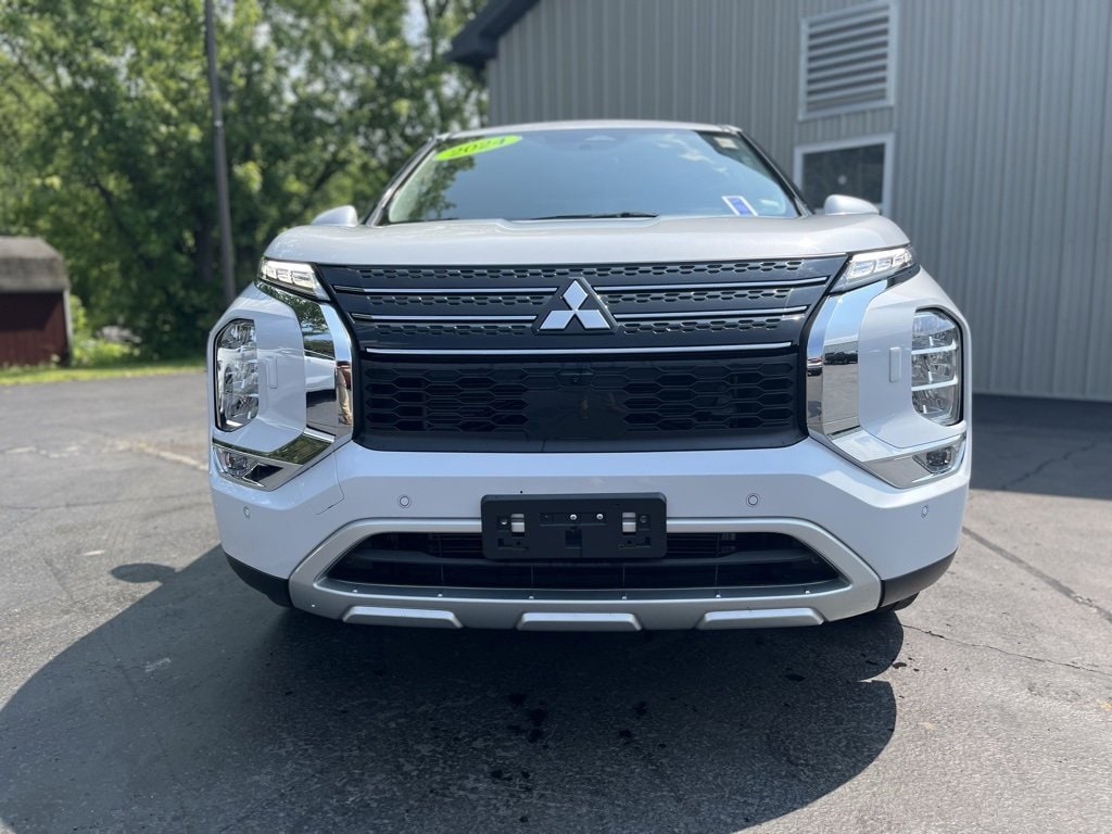 Used 2024 Mitsubishi Outlander SE with VIN JA4J4VA86RZ067909 for sale in Olean, NY
