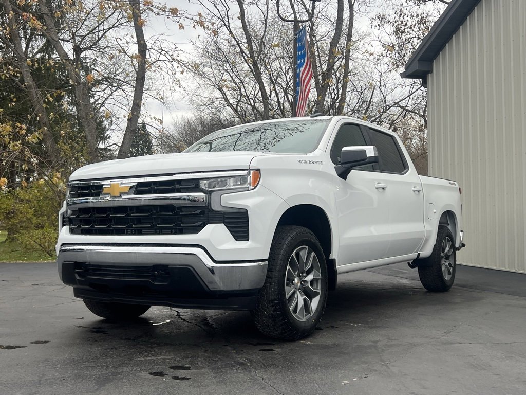 2026 Chevrolet Silverado 1500 LT photo 3
