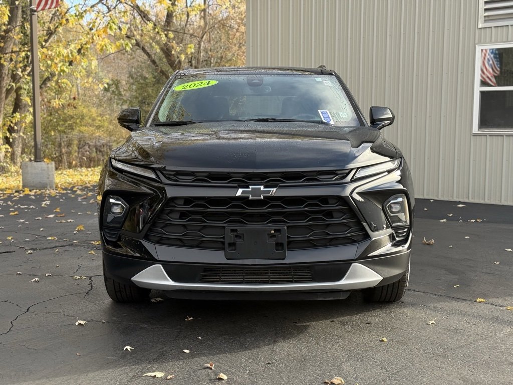 2024 Chevrolet Blazer 2LT photo 2