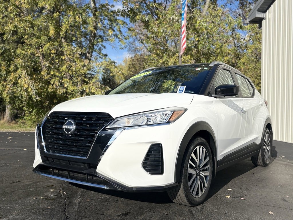 2023 Nissan Kicks SV photo 3