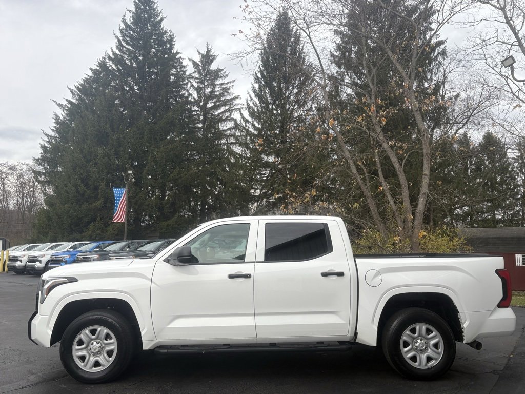 2023 Toyota Tundra SR photo 2
