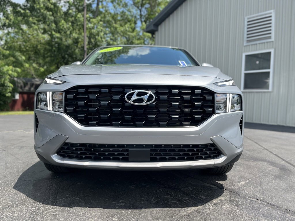 2023 Hyundai Santa Fe SE photo 2