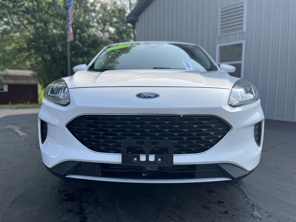 Used 2020 Ford Escape SE with VIN 1FMCU9G68LUB29337 for sale in Olean, NY