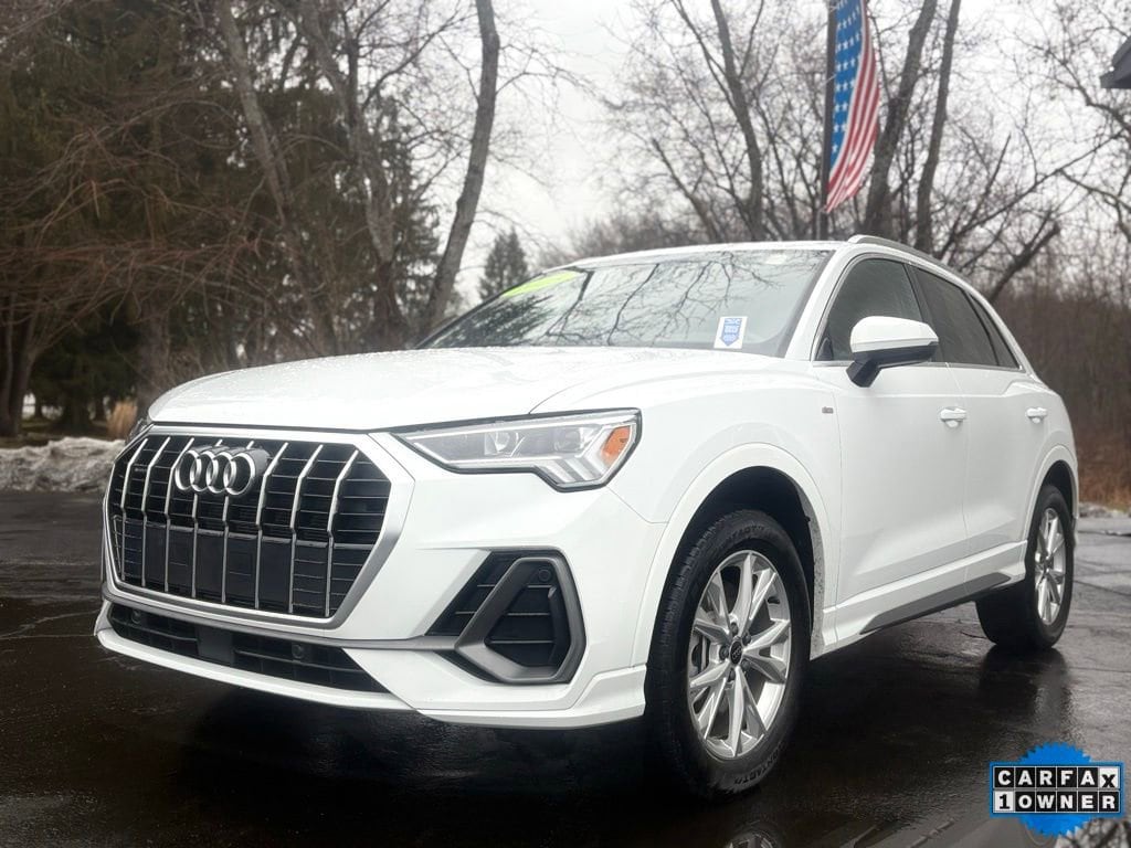 2025 Audi Q3 S Line Premium - Photo 3