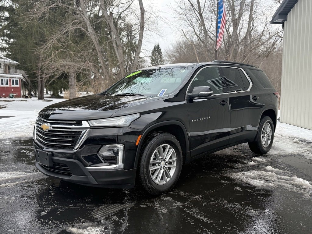 Used 2023 Chevrolet Traverse LT Leather SUV