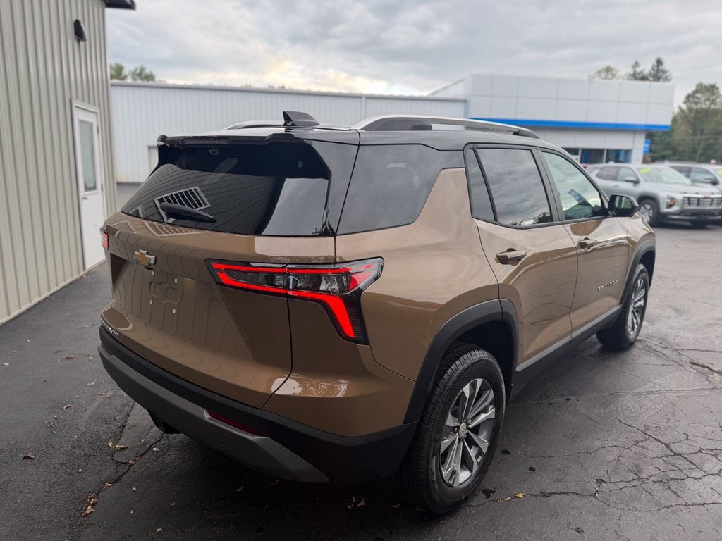 2027 Chevrolet Equinox LT - Photo 12