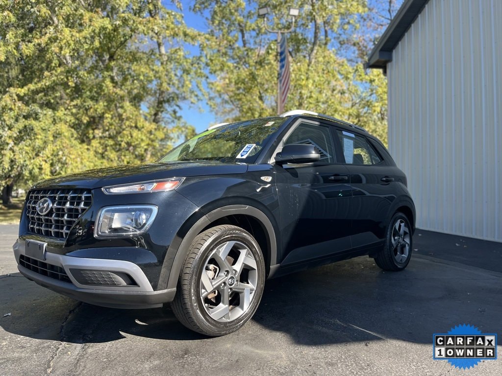 Used 2023 Hyundai Venue SEL SUV