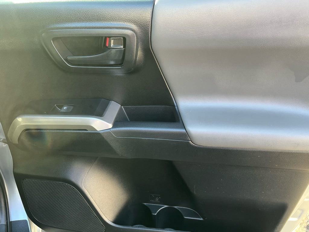 2023 Toyota Tacoma SR5 - Photo 31