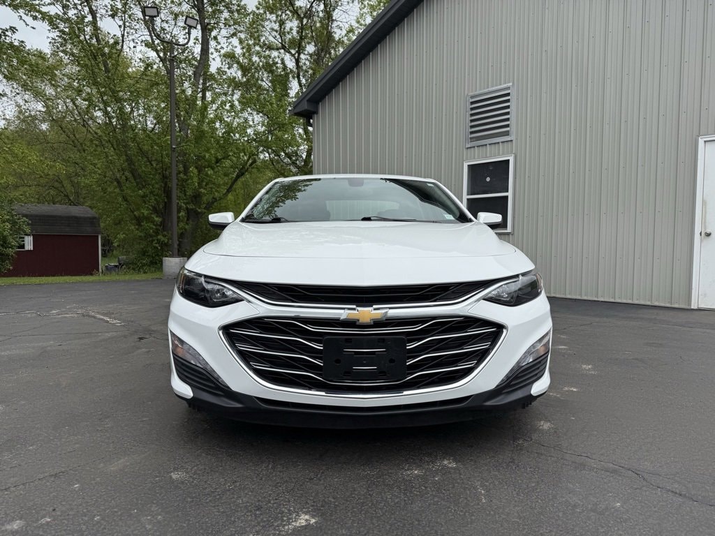 Used 2022 Chevrolet Malibu 1LT with VIN 1G1ZD5ST9NF121154 for sale in Olean, NY
