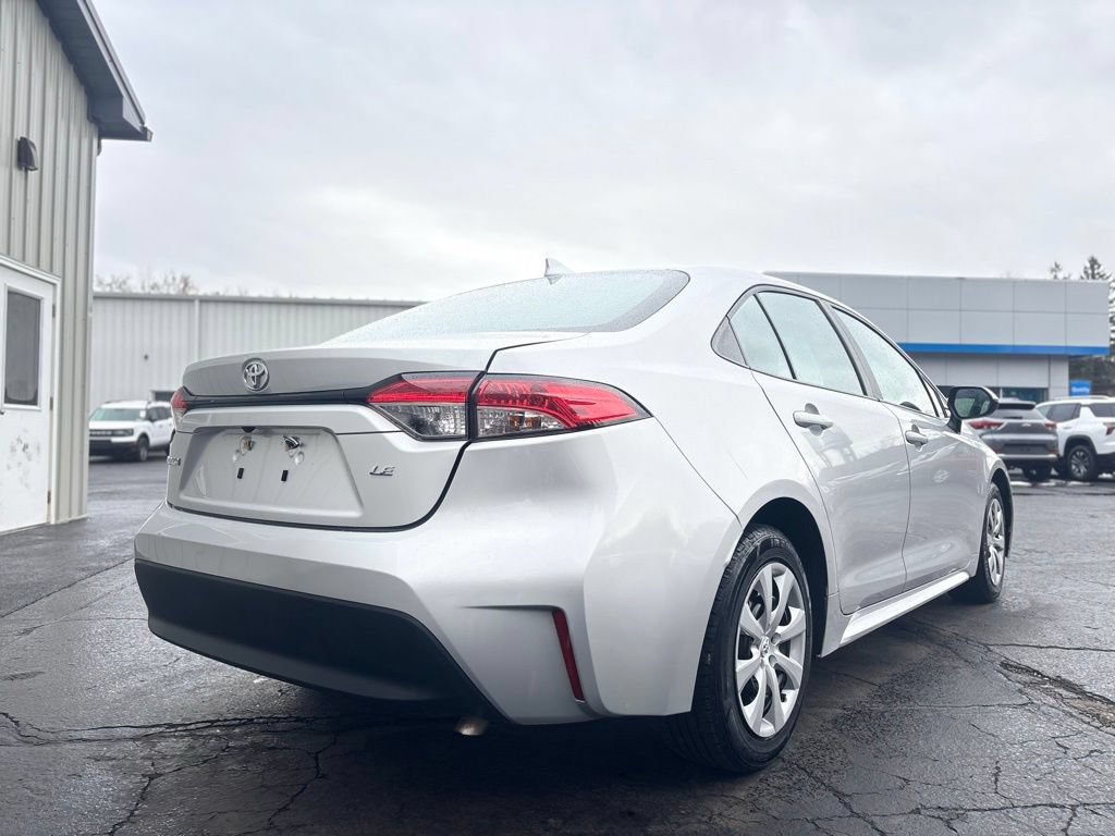 2024 Toyota Corolla LE - Photo 13