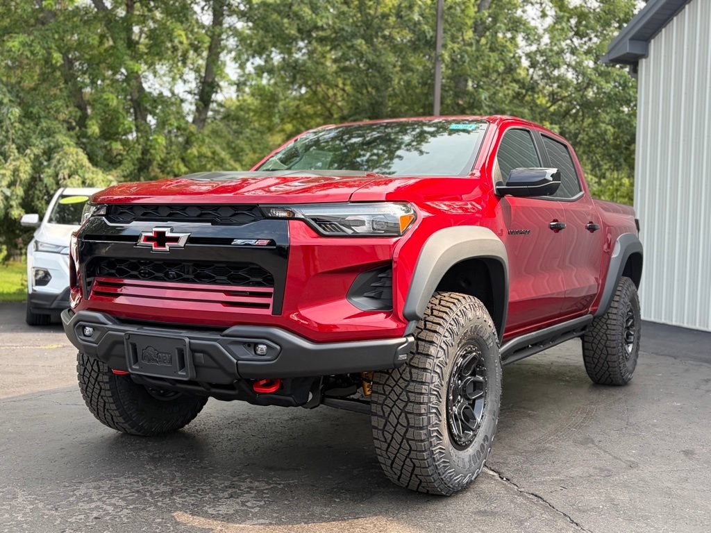 2026 Chevrolet Colorado ZR2 - Photo 3