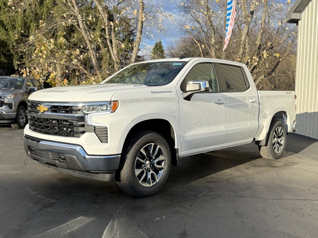 2026 Chevrolet Silverado 1500 LT photo 3