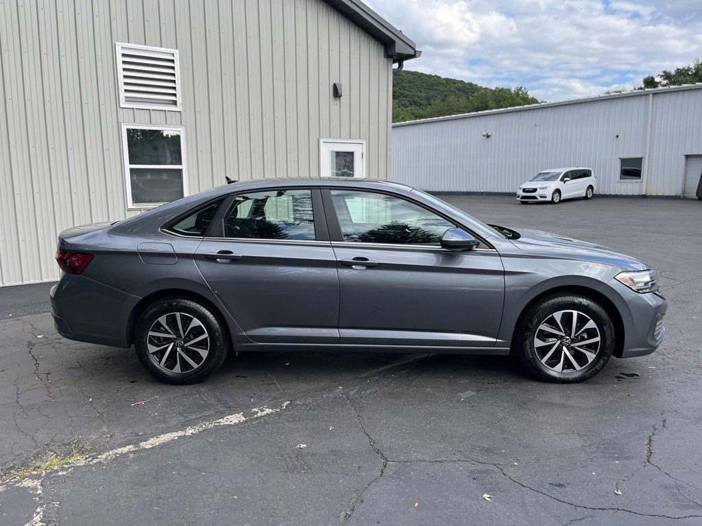 Used 2024 Volkswagen Jetta S with VIN 3VW5M7BU6RM041632 for sale in Olean, NY