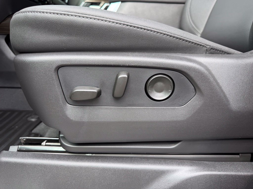 2026 Chevrolet Silverado 3500 HD LT - Photo 35
