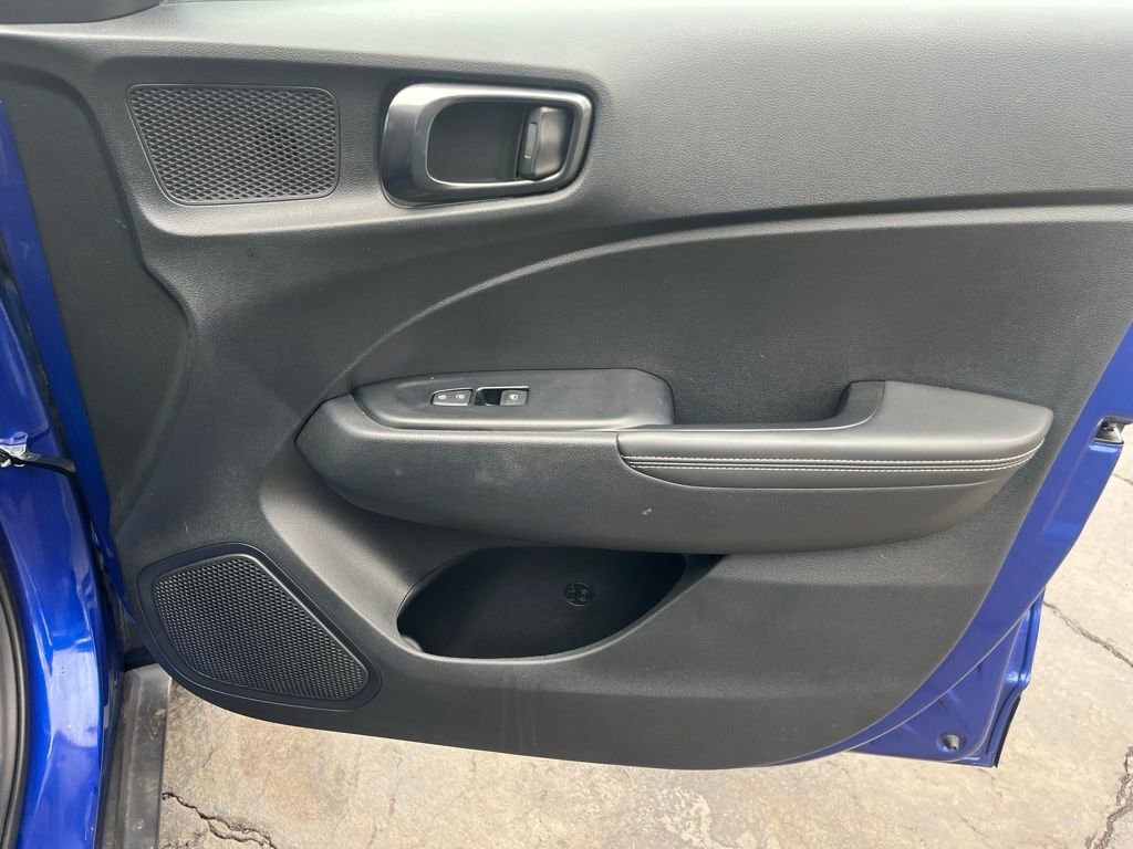 2023 Hyundai Venue Limited - Photo 34