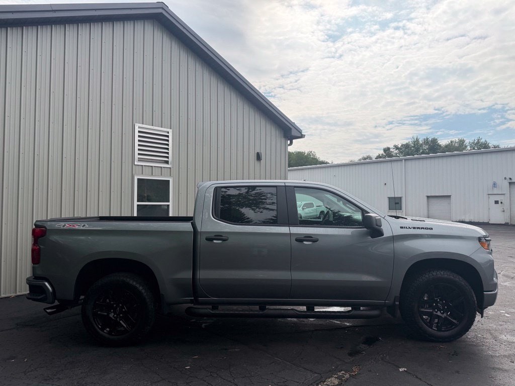 2026 Chevrolet Silverado 1500 Custom - Photo 9
