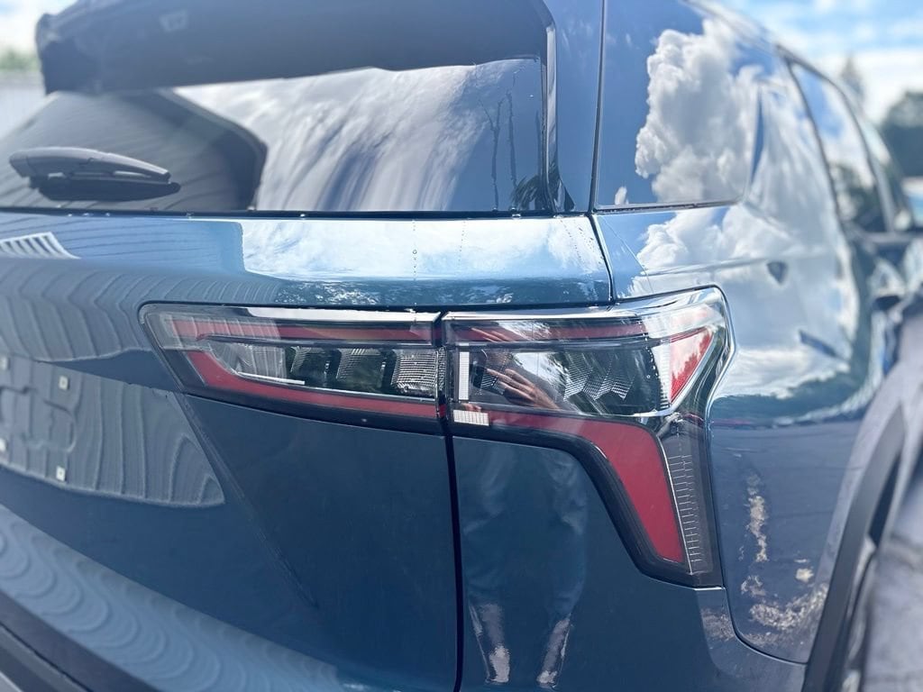 2027 Chevrolet Equinox LT - Photo 15