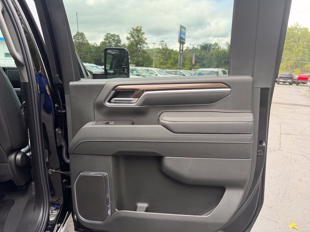 2026 Chevrolet Silverado 3500 HD LT - Photo 47