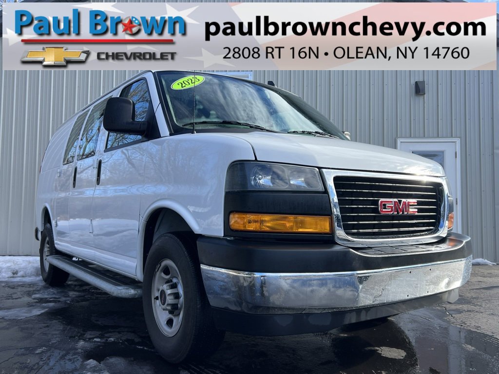 2023 GMC Savana Cargo Work Van's photo