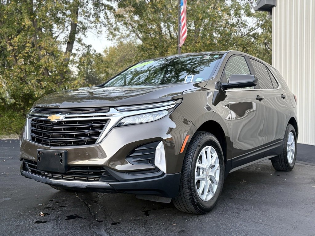 2023 Chevrolet Equinox LT photo 3
