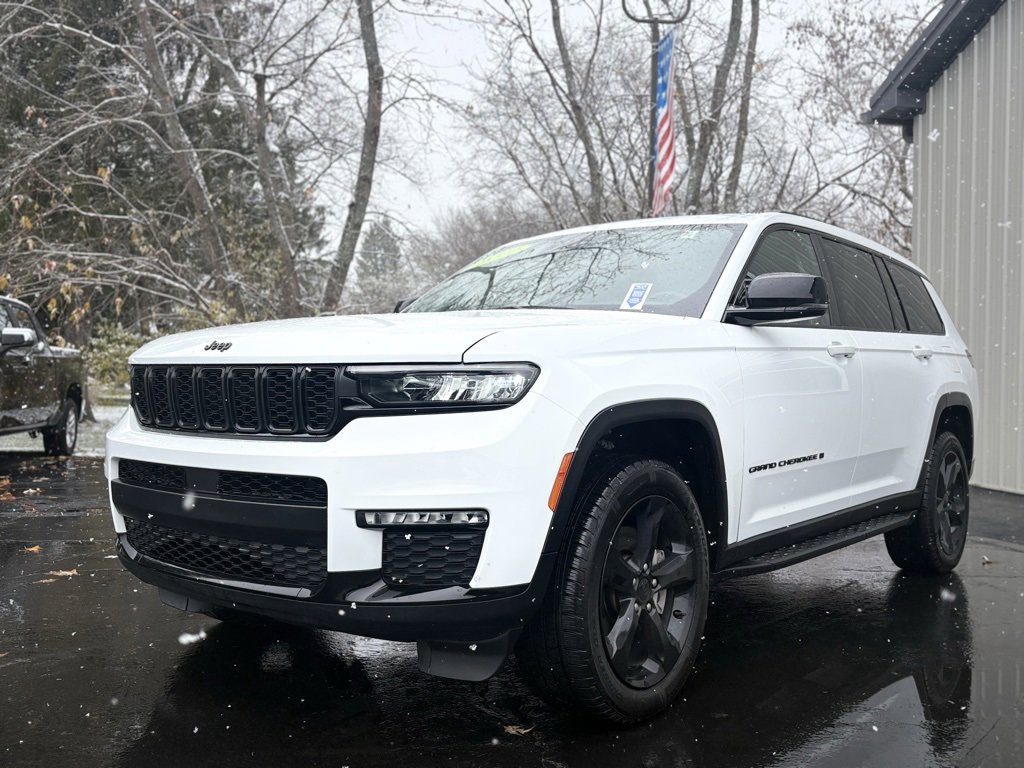 2022 Jeep Grand Cherokee Limited photo 3