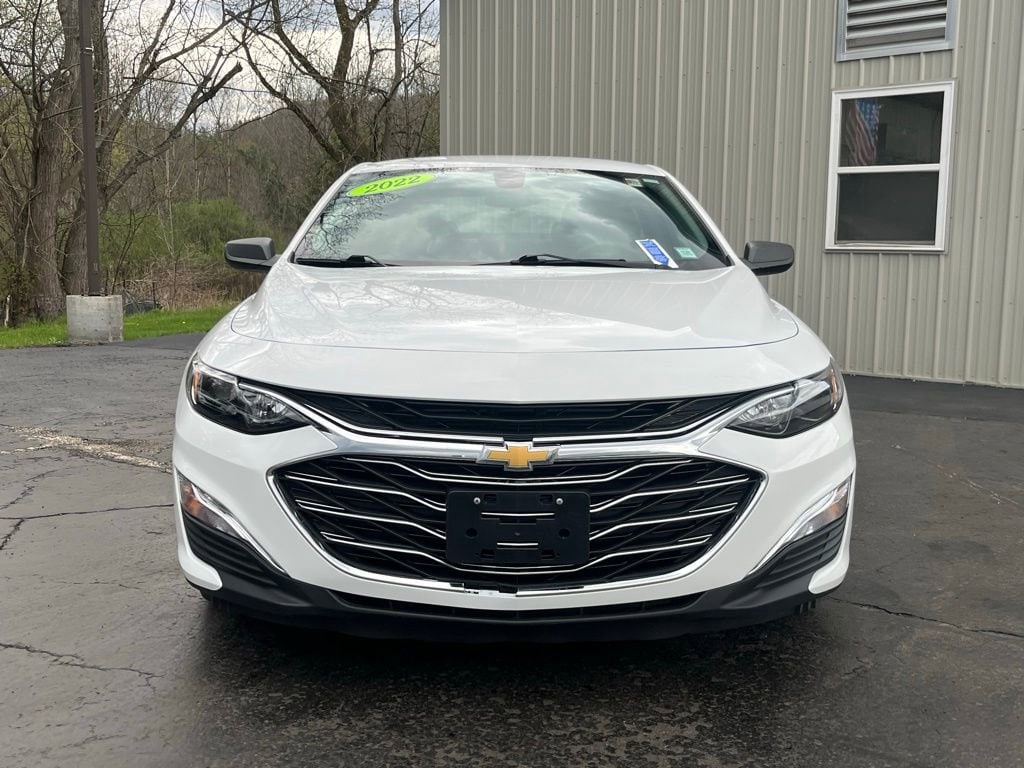 Used 2022 Chevrolet Malibu 1FL with VIN 1G1ZC5ST4NF187064 for sale in Olean, NY