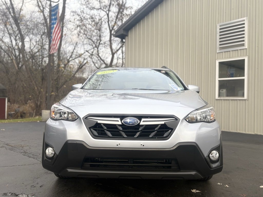2023 Subaru Crosstrek Premium photo 2