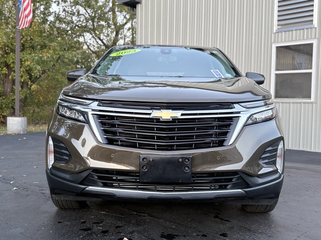 2023 Chevrolet Equinox LT photo 2
