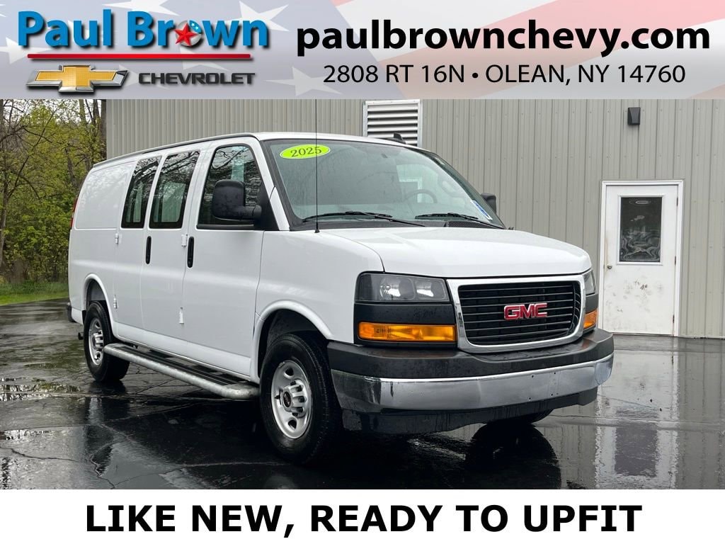 2025 GMC Savana 2500's photo