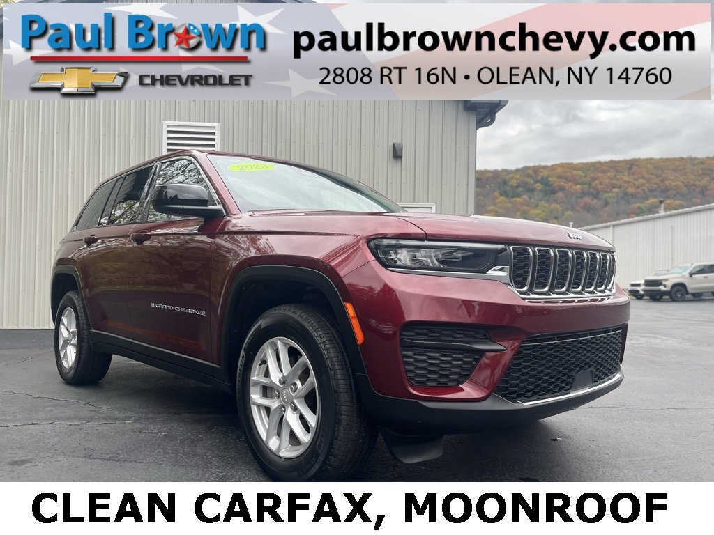 2023 Jeep Grand Cherokee Laredo's photo