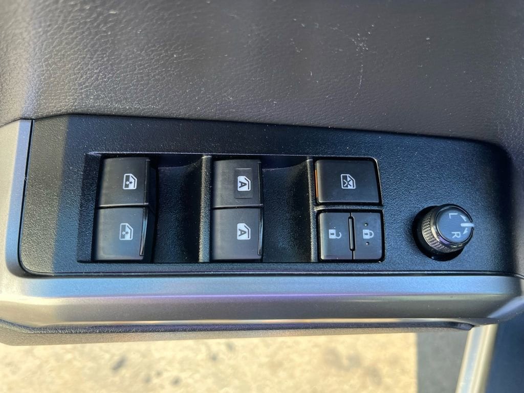 2023 Toyota Tacoma SR5 - Photo 27