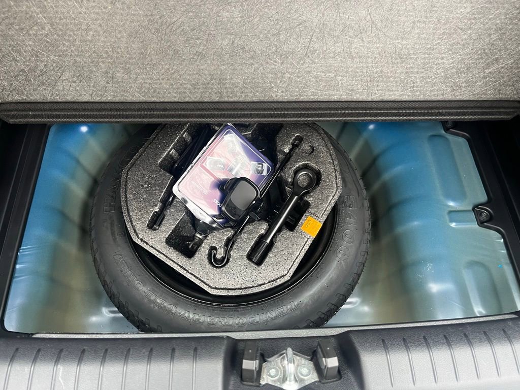 2023 Hyundai Venue Limited - Photo 17