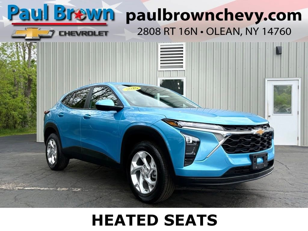 2025 Chevrolet Trax LS's photo