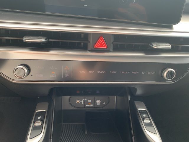 2026 Kia Sorento EX - Photo 23