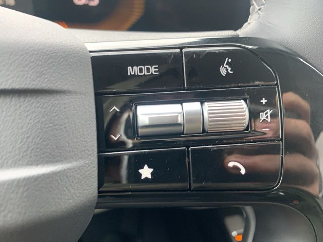 2026 Kia Sorento EX - Photo 16