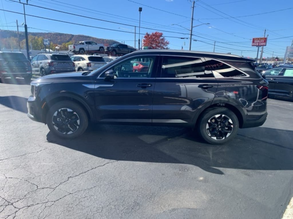 New 2026 Kia Sorento S SUV