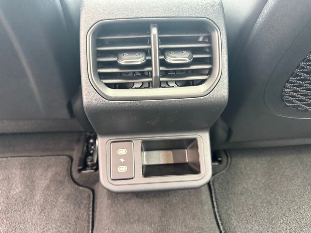 2026 Kia K4 GT-Line Turbo - Photo 38